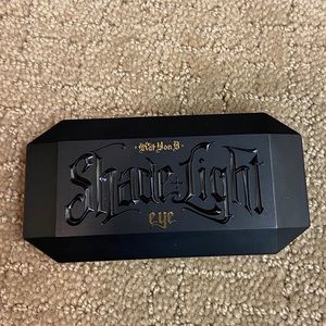 kat von d mini plum palette